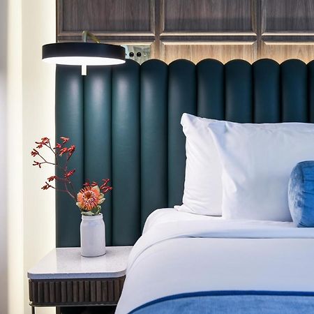 فندق باورهاوس تاموورث باي ريدجيز تامفورث المظهر الخارجي الصورة A bedroom at the hotel