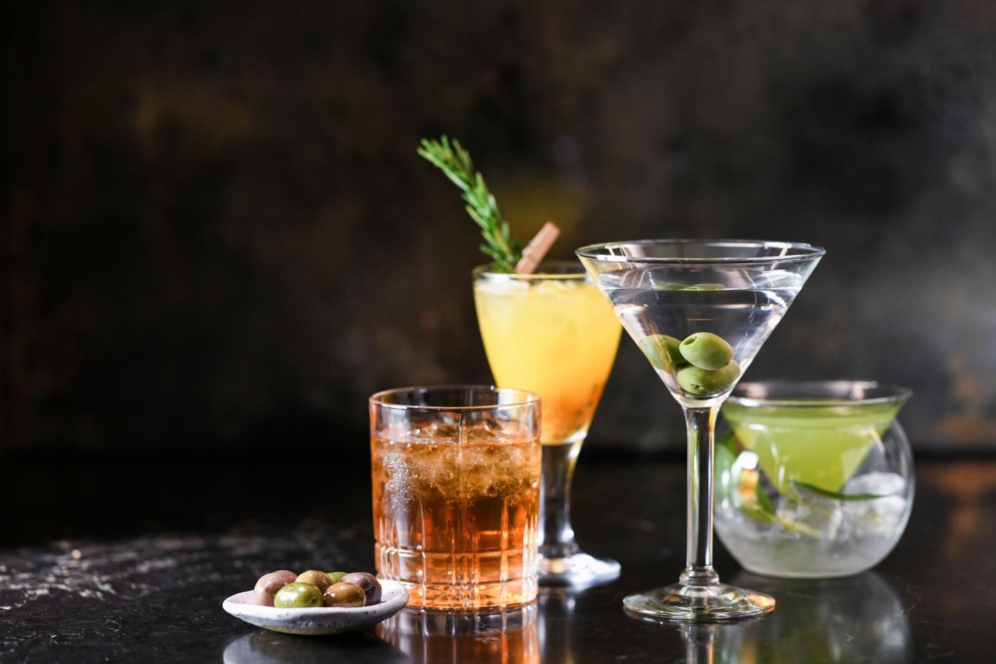 فندق باورهاوس تاموورث باي ريدجيز تامفورث المظهر الخارجي الصورة A selection of cocktails