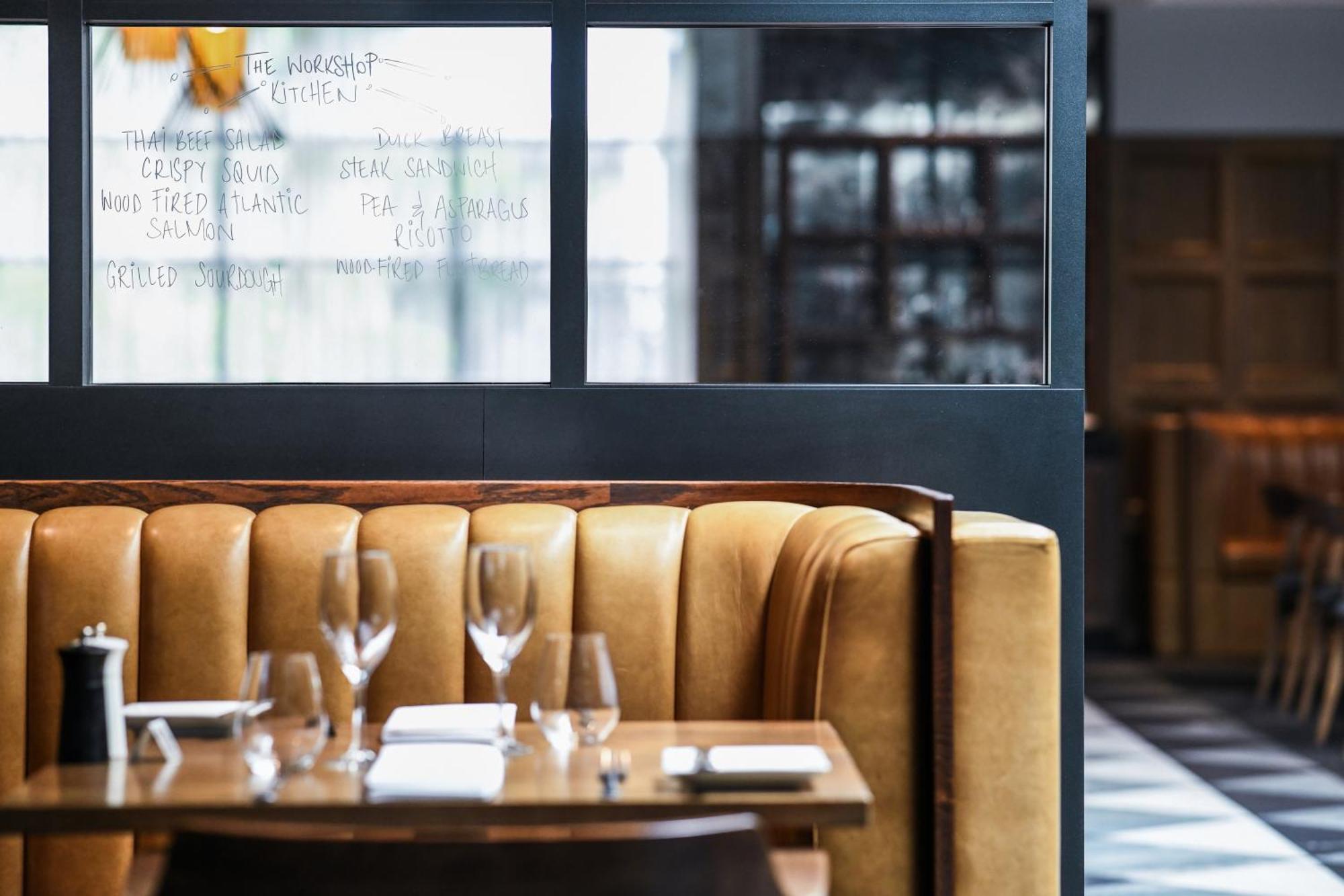 فندق باورهاوس تاموورث باي ريدجيز تامفورث المظهر الخارجي الصورة Interior of the restaurant
