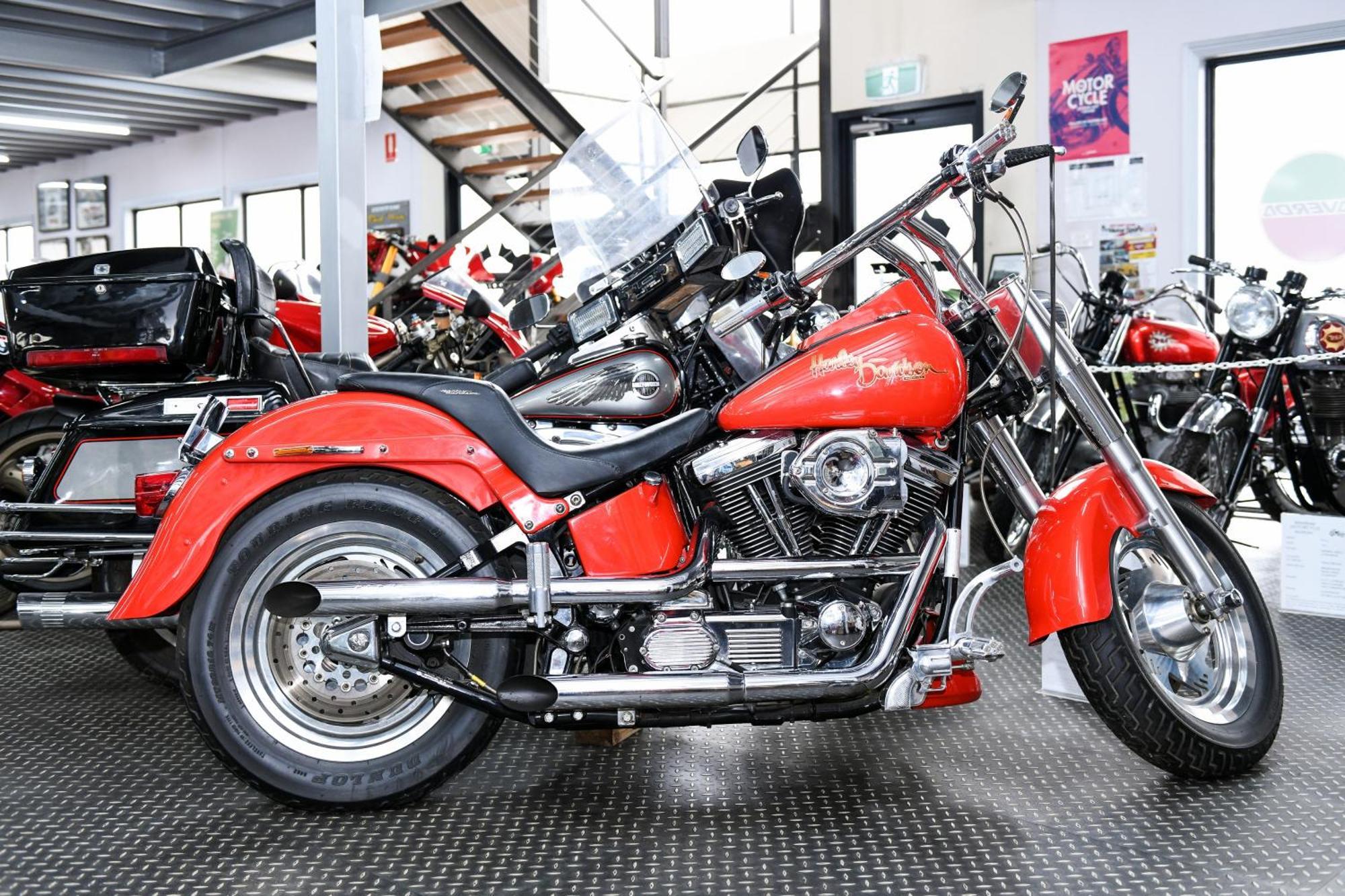فندق باورهاوس تاموورث باي ريدجيز تامفورث المظهر الخارجي الصورة 2004 Softail Fat Boy